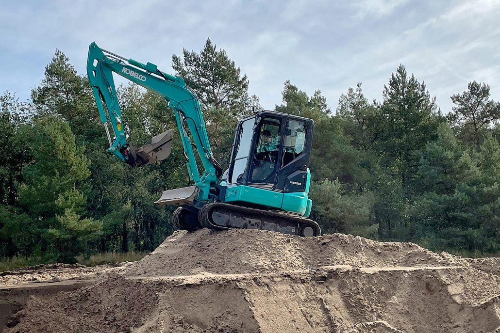 kobelco_sk58_17-jpg