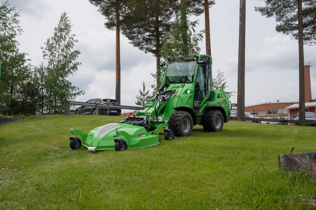 medium_e727-lawn-mower-1800-24-jpg